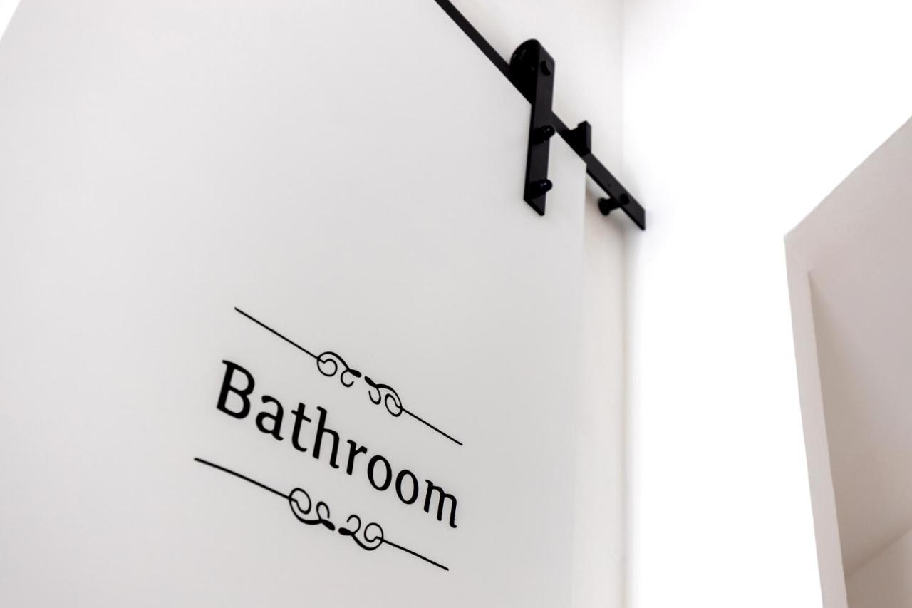 Living Albayzin. Parking&Wifi Apartment Granada Bagian luar foto