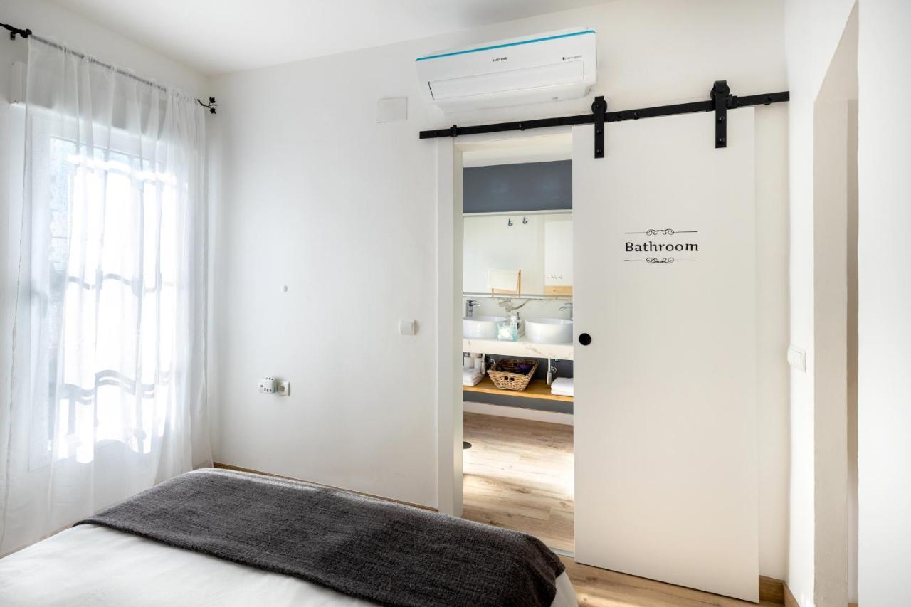Living Albayzin. Parking&Wifi Apartment Granada Bagian luar foto