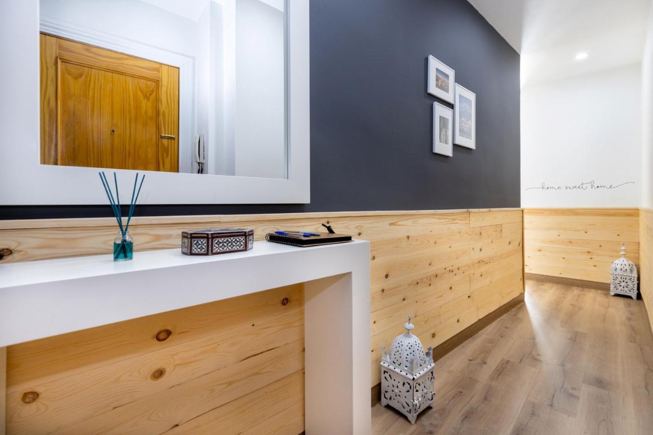 Living Albayzin. Parking&Wifi Apartment Granada Bagian luar foto